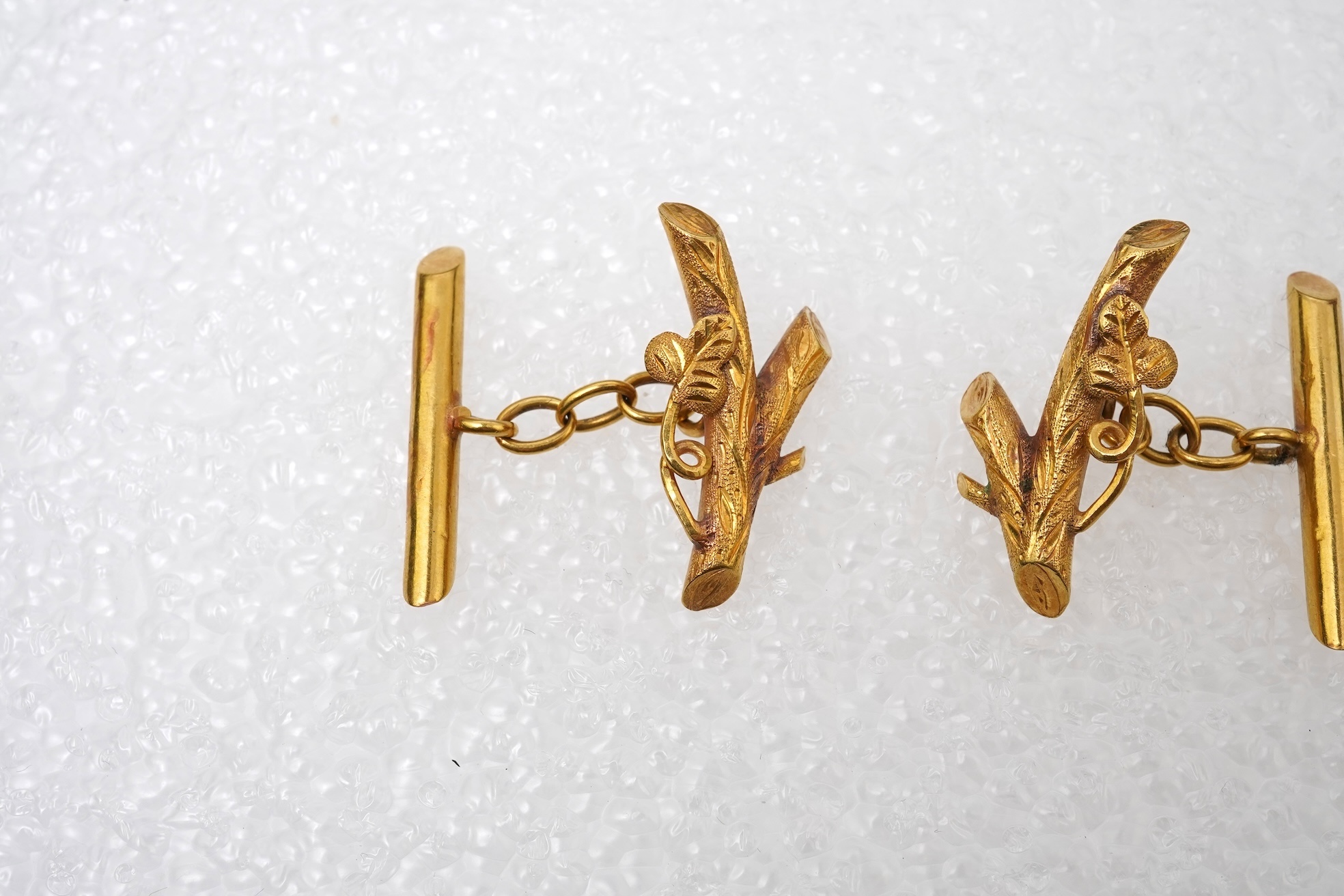 A Victorian pair of gold cufflinks, late 19th century